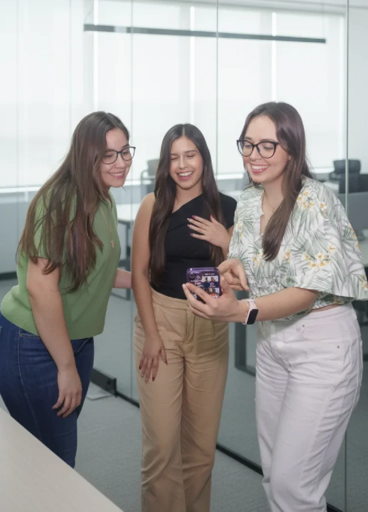 Nearshore talent collaborating with a U.S. team in real time